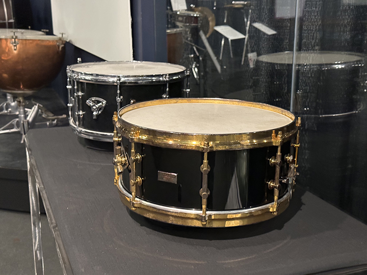 Gladstone deals snare drum